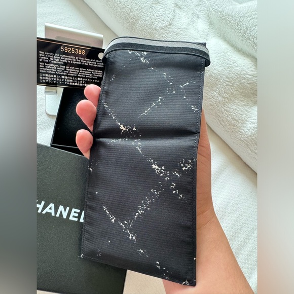 🥰Chanel Mens Bifold Wallet - Picture 9 of 17